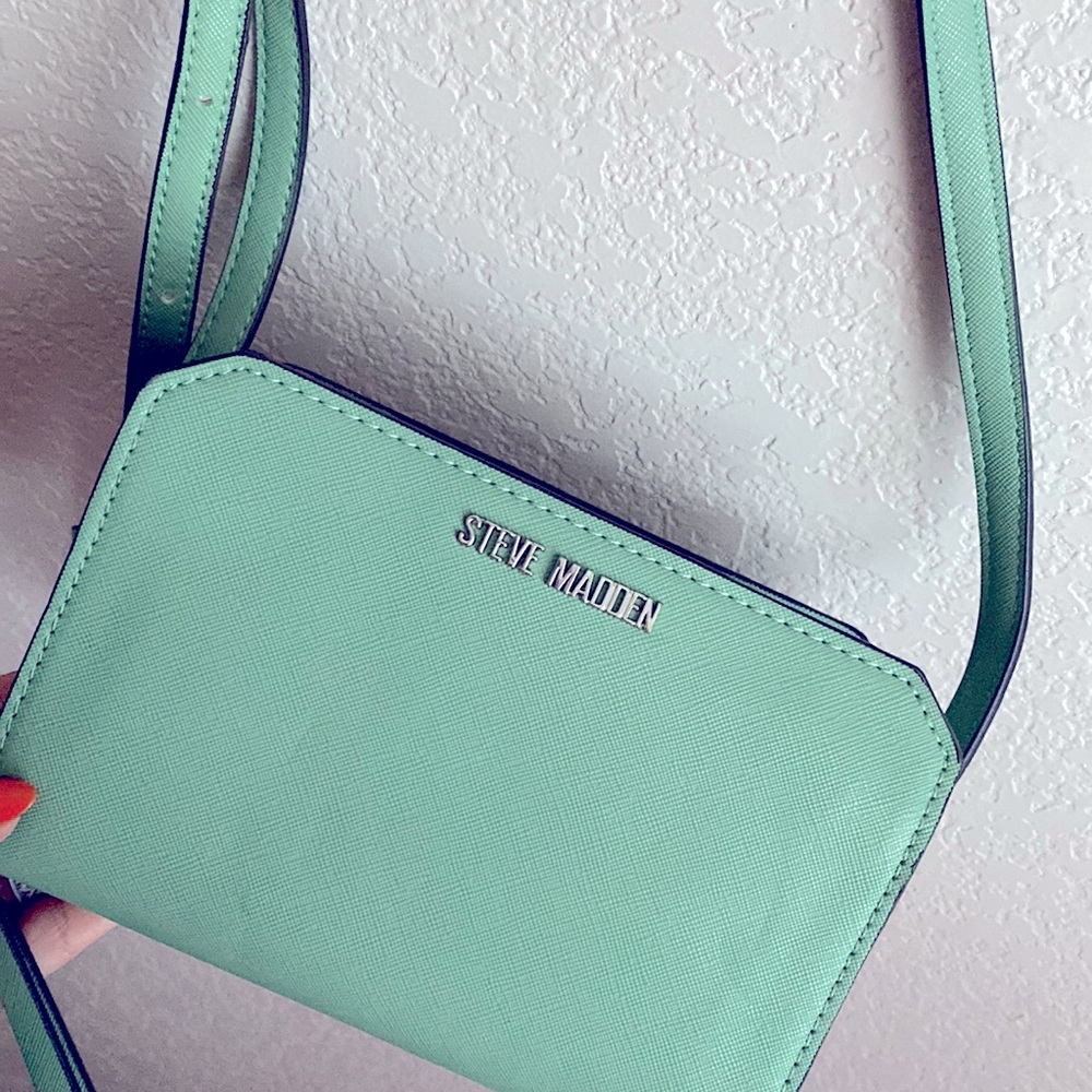 Steve Madden Crossbody!